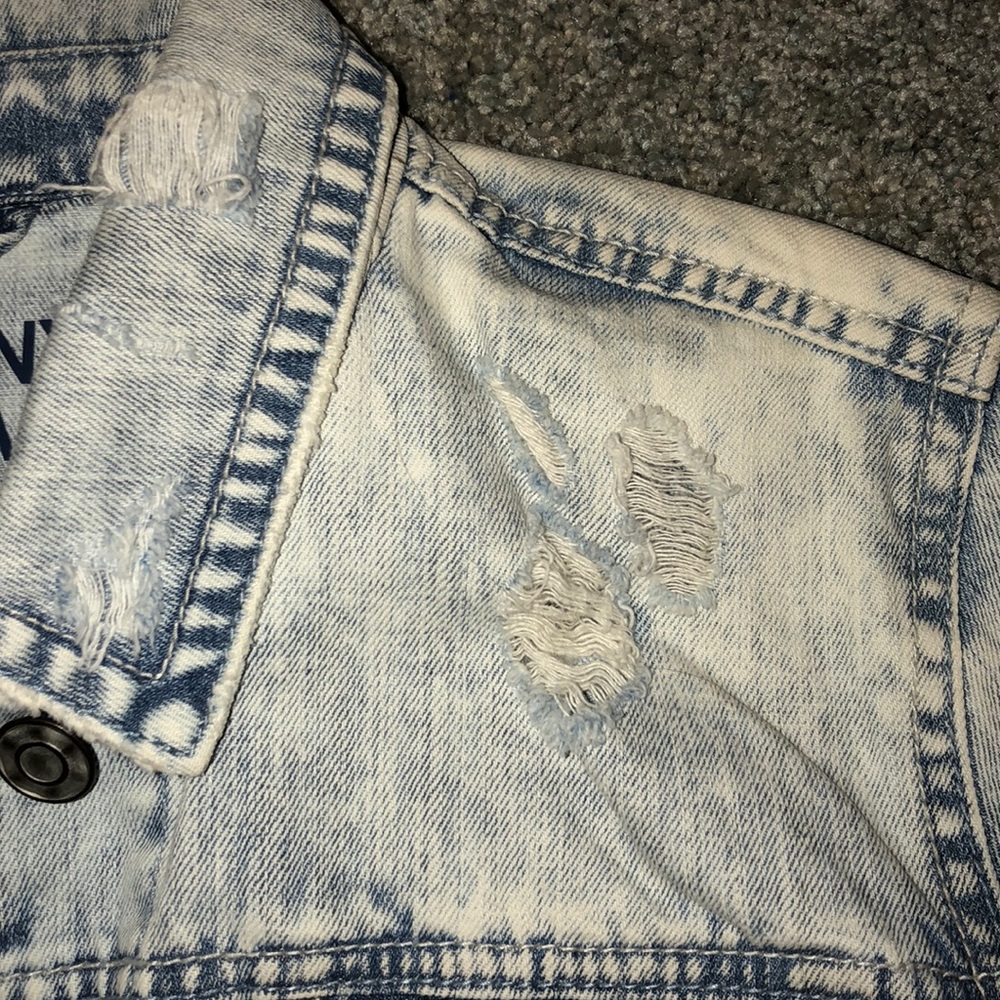 Jean Jacket - Picture 7 of 8